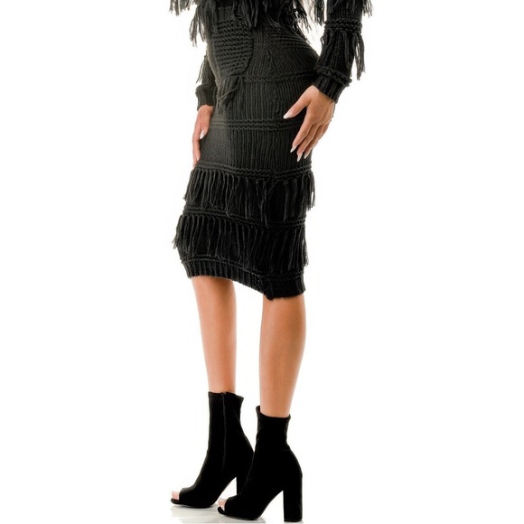 Knit Long Sleeve Fringe Dress - Picture 3 of 4